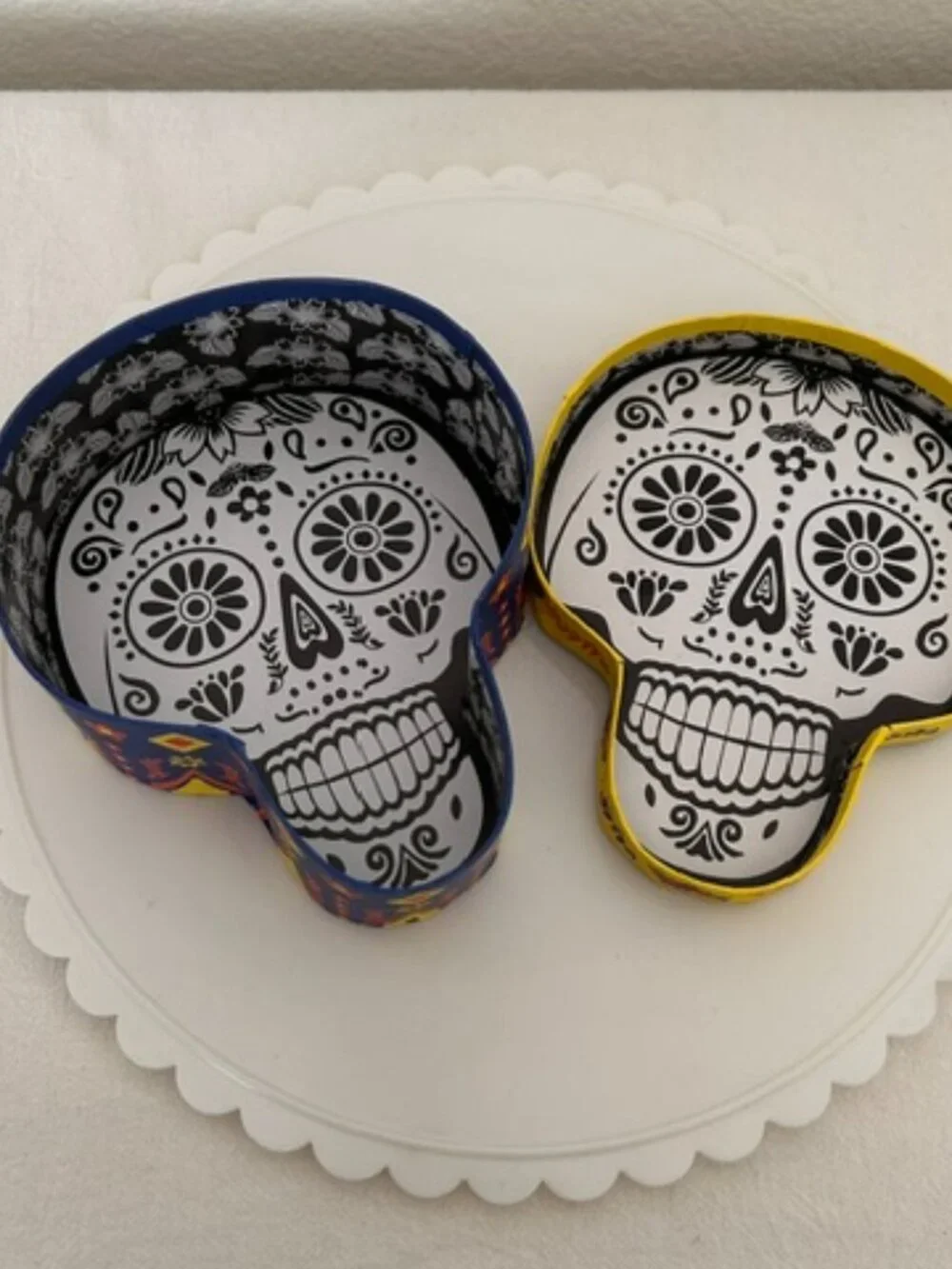 Dia de los Muertos Cardboard Skull Box NEW